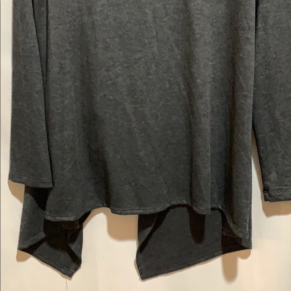 BOBEAU GRAY ASYMMETRICAL TOP ONE BUTTON SZ M - Picture 7 of 7
